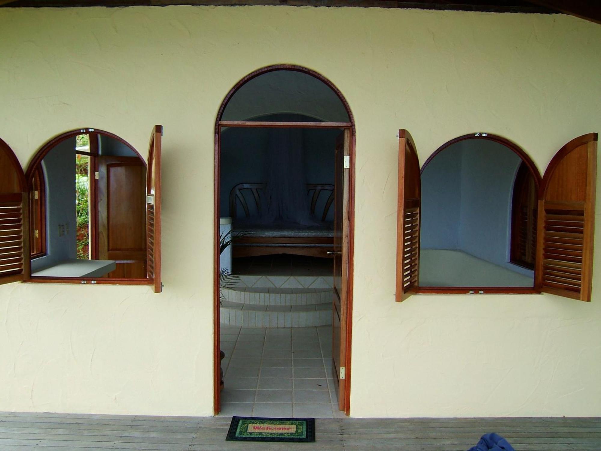 Lagunavista Villas Carate Ngoại thất bức ảnh