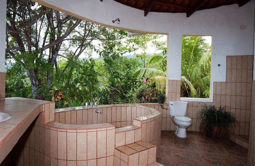 Lagunavista Villas Carate Ngoại thất bức ảnh