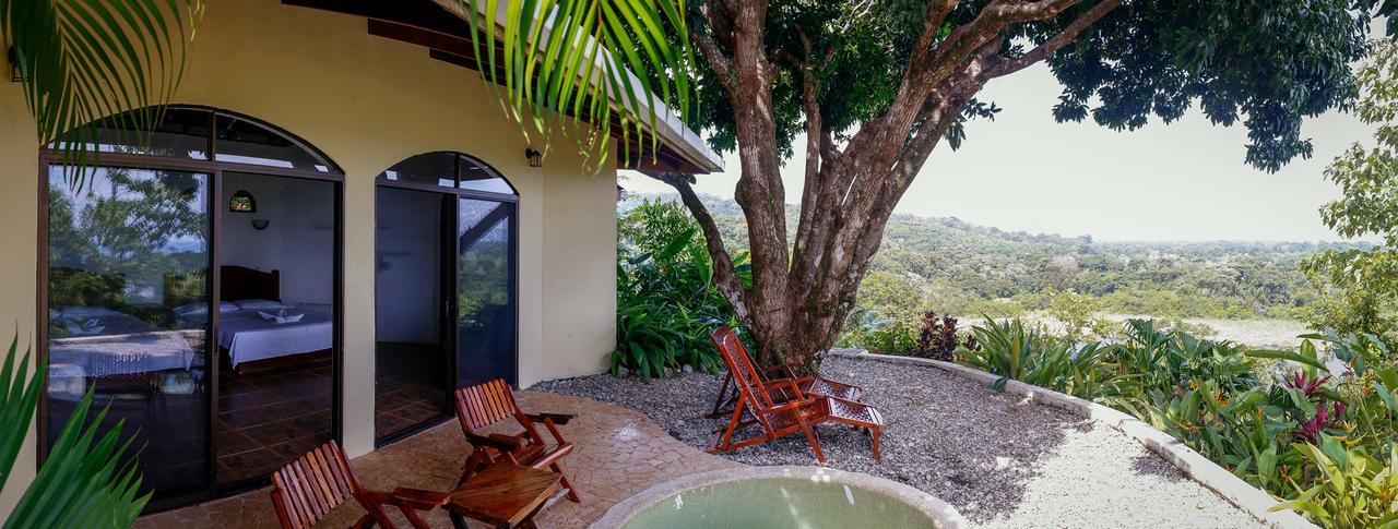 Lagunavista Villas Carate Ngoại thất bức ảnh